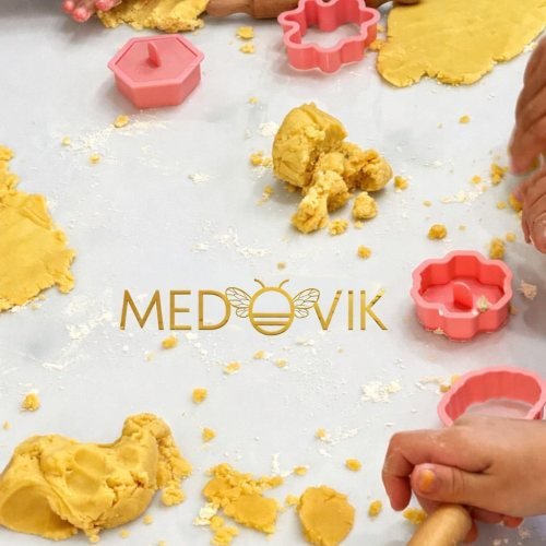 Medovik Little Baker Birthday Party