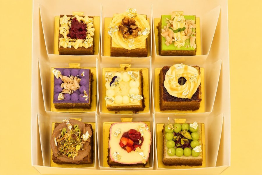 Box of 9 Medovik Flavours – $75